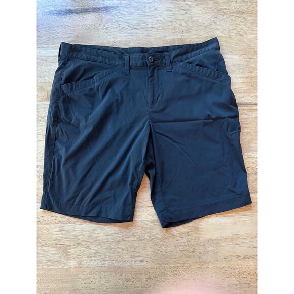 Eddie Bauer Black Hiking Cargo Nylon Women’s Shorts Size 12 - Picture 1 of 9